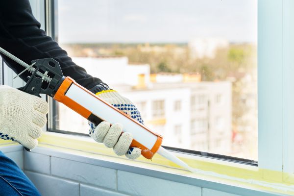Cost of Window Recaulking Service in Bellevue