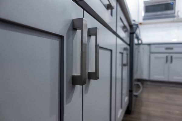 Cost of Hardware Mounting in Bellevue