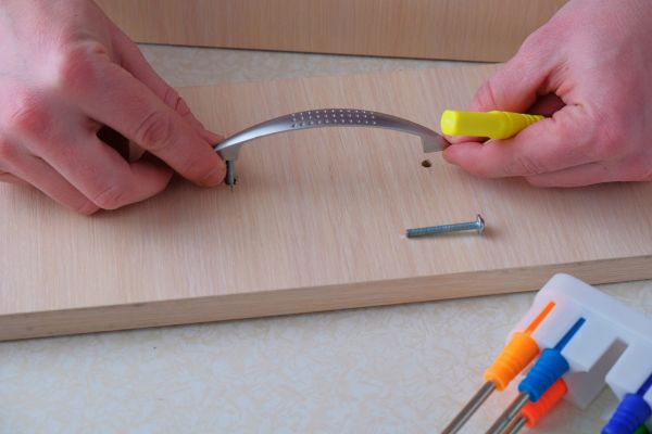 Cost of Drawer Handle Installation in Bellevue
