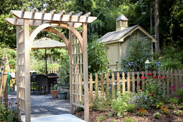 Cost of Trellis Mounting in Bellevue