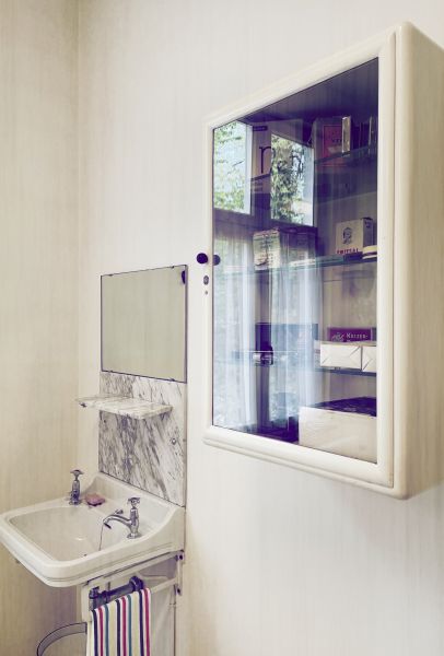 Cost of Medicine Cabinet Installation in Bellevue